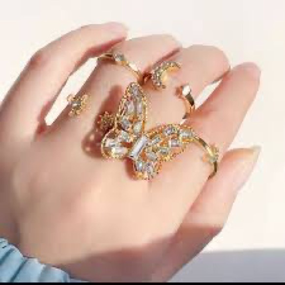 New 5 PCS Adjustable Rhinestone Butterfly Moon Ring Set - Picture 2 of 5